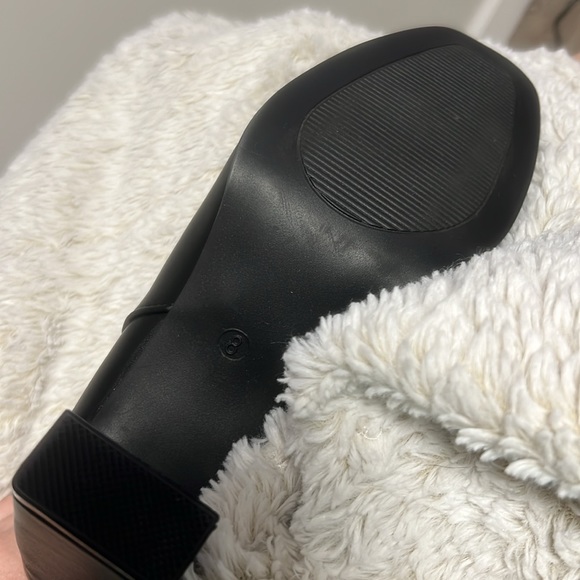 Maurices ‘McKayla’ booties-NWOT - Picture 2 of 2